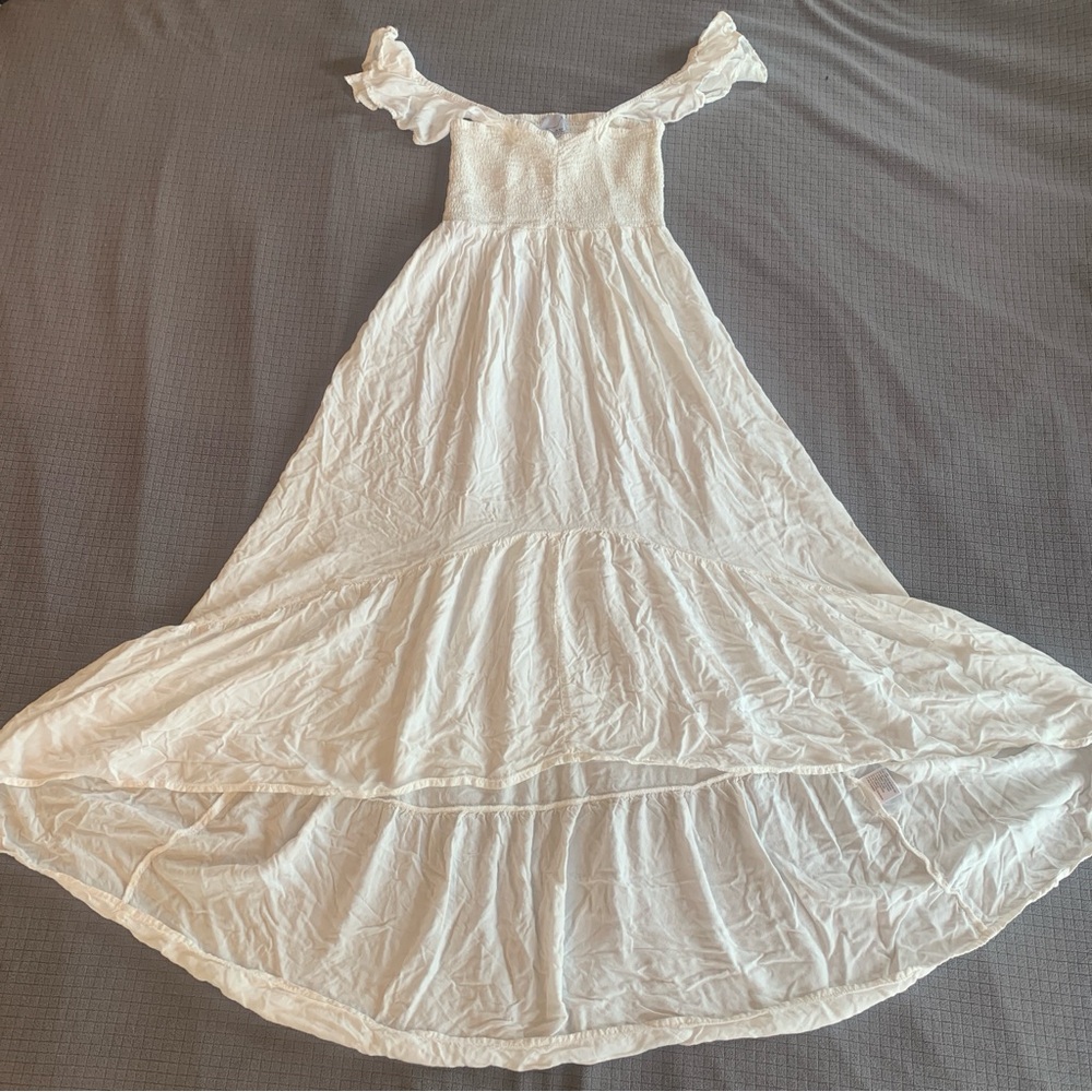 Elegant White High-Low Off-Shoulder Ruffles Breezy AREA STARS Dress size S
